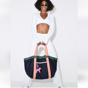 NWT Victoria's Secret Weekender Bag AH-2624